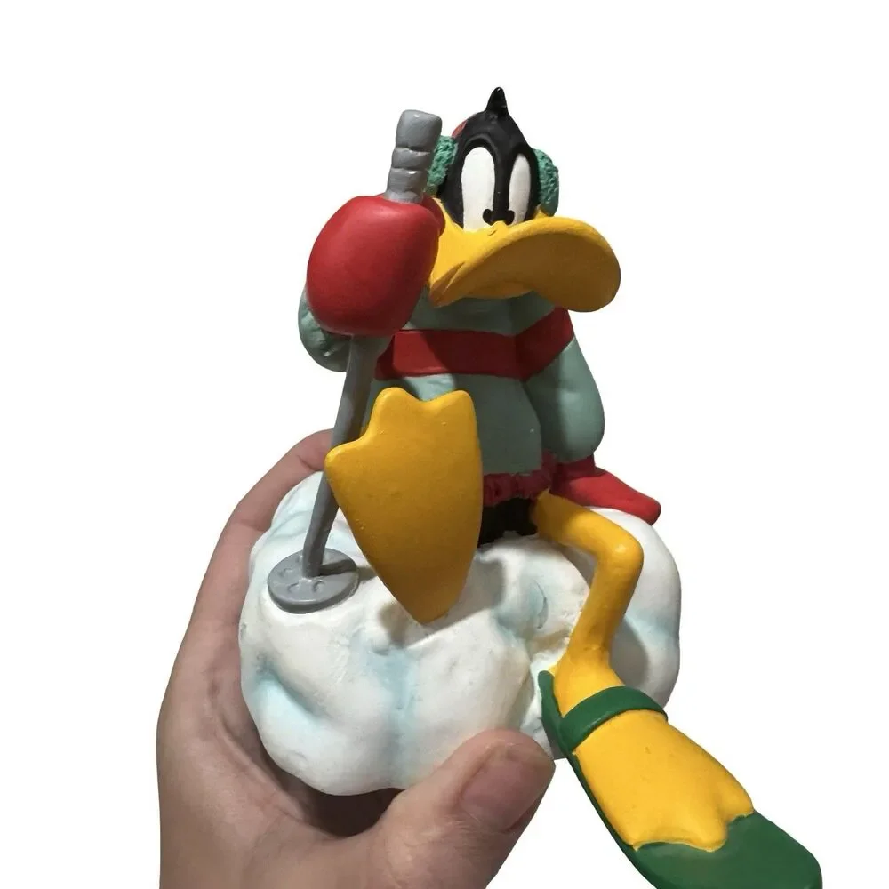 VTG 1998 Looney Tunes Daffy Duck Christmas Stocking Hanger Holder Skiing Winter